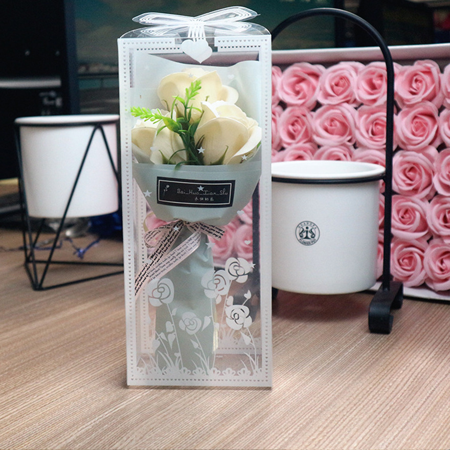 Color champagne con caja.