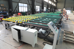 Horizontale Hochgeschwindigkeits-Lade-und Entlade maschine mit SPS-Kern komponenten - Product Image 2