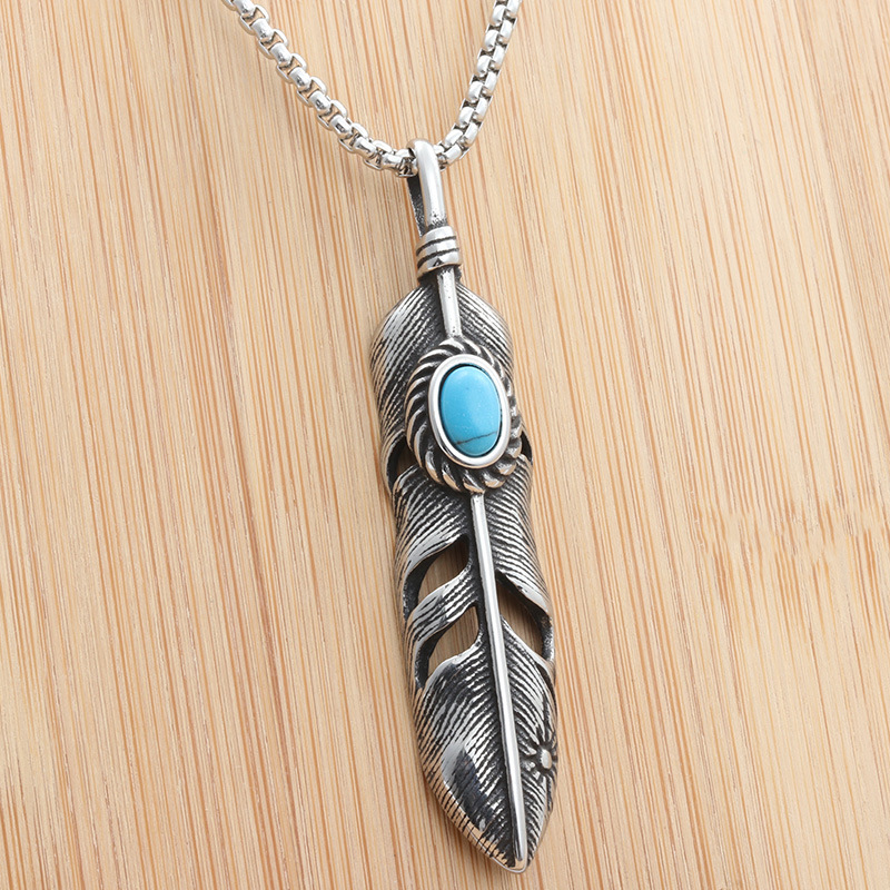 Turquoise pendant with a 3.0*60cm square pearl chain