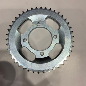<span class=keywords><strong>CG125</strong></span>モーターサイクルパーツ1045スチール亜鉛メッキカラー428-108L38T15Tモーターサイクルチェーンおよびスプロケットキット