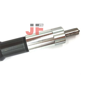 หัวฉีดน้ำมันเชื้อเพลิง6261-11-3100 095000-6120สำหรับเครื่องยนต์6d140อุปกรณ์ขุดขุดขุดขุด - Product Image 1
