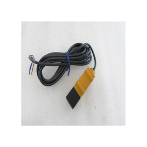 E2EC-CR8D1 E2E系列接近传感器原装机器人 - Product Image 3