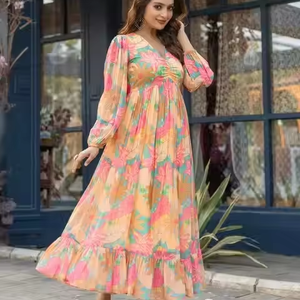 Kadınlar için zarif ağır Rayon tasarımcı Kurtis Set festivaller ve özel günler için karmaşık dört tarafı baskı çalışması - Product Image 1