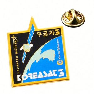 Üretici özel moda pimleri toptan Metal <span class=keywords><strong>Pin</strong></span> üreticisi flaş sert emaye <span class=keywords><strong>Pin</strong></span> yumuşak yaka Badg - Product Image 2