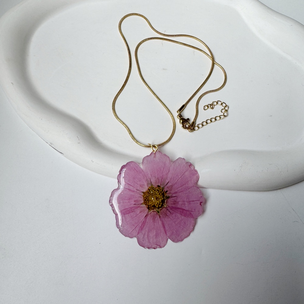 collier cosmos