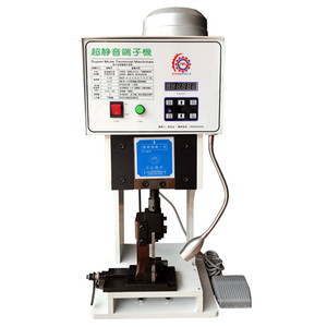 Kalıp kablosu ile <span class=keywords><strong>LY</strong></span> 1.5T otomatik tel terminali sıkma makinesi kıvırma makinesi