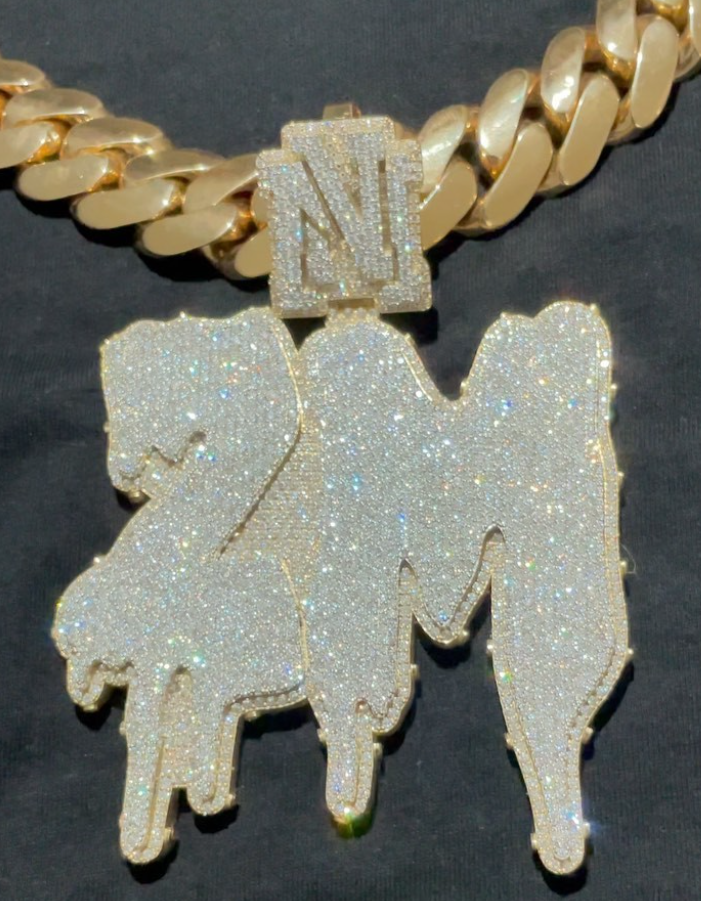 Passez le testeur de diamant