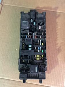 For Land Rover Range Rover Original Factory Electronic Control Module-Body <strong>Computer</strong> &amp; Fuse Box for Vehicle Removal Parts - Product Image 4