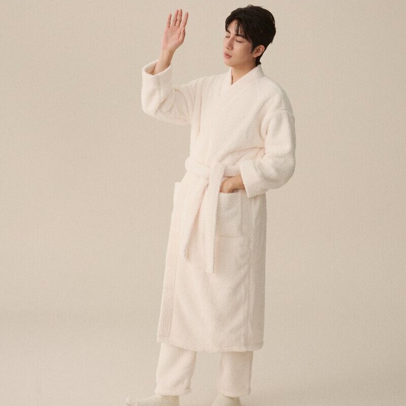 Male white rice capsules velvet bathrobe