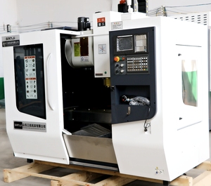 <strong>DRO</strong> Vertical CNC Milling Machine 3 Axis CNC Milling Machine Metal VMC CNC Milling Machine - Product Image 6