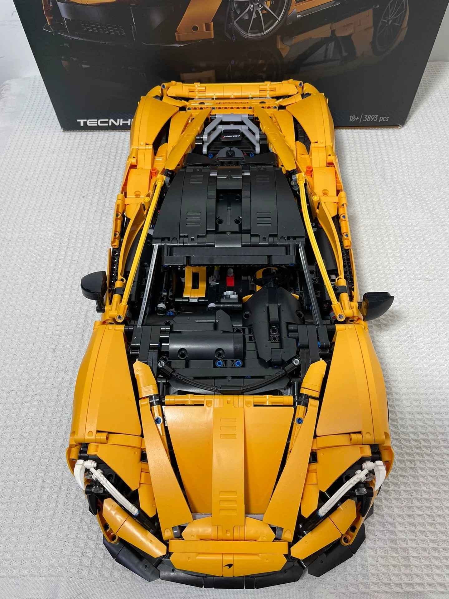 McLaren P1