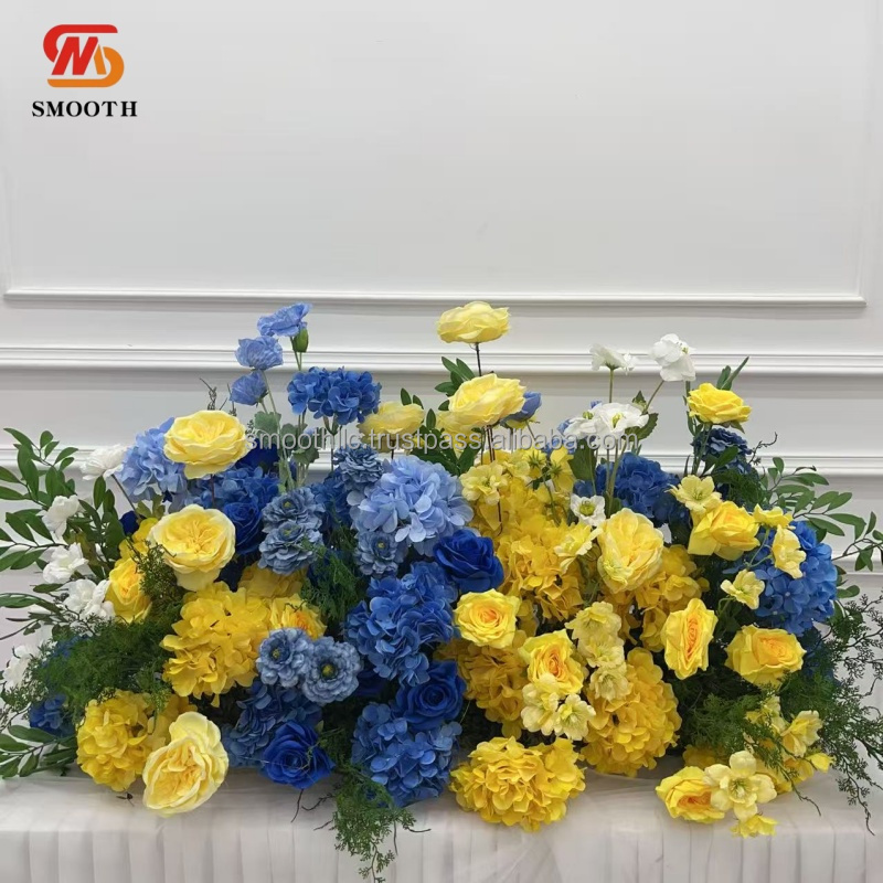 รองเท้าวิ่งลายดอกไม้