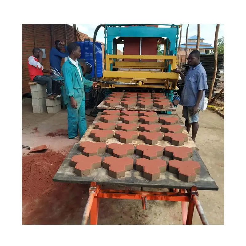 Máquina de bloques de hormigón completamente automática, vibrador, máquina de fabricación de bloques de pavimentación en Kenia, máquina de fabricación de ladrillos de cemento, 2017