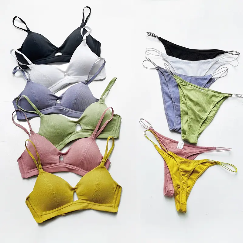 Set reggiseno e perizoma imbottito in cotone a coste Sexy Comfort a spalle scoperte