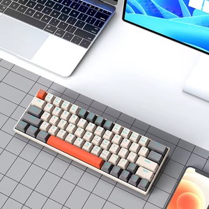 Nuevo lanzamiento portátil TKL Teclado mecánico 85% Hot Swappable Wired Gaming 61 teclas compatibles con computadora 3 teclas de color - Product Image 2