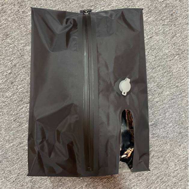 สีดำพร้อมหน้าต่าง (ในสต็อก)