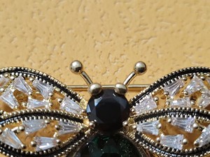 Copper Bee <strong>Brooch</strong> Zircon Inlaid Fashion Accessory Unique Design High Quality Environmental protection - Product Image 2