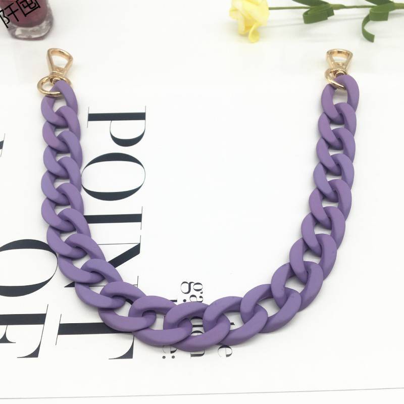 สีม่วง