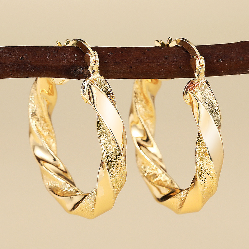 E4419 yellow gold