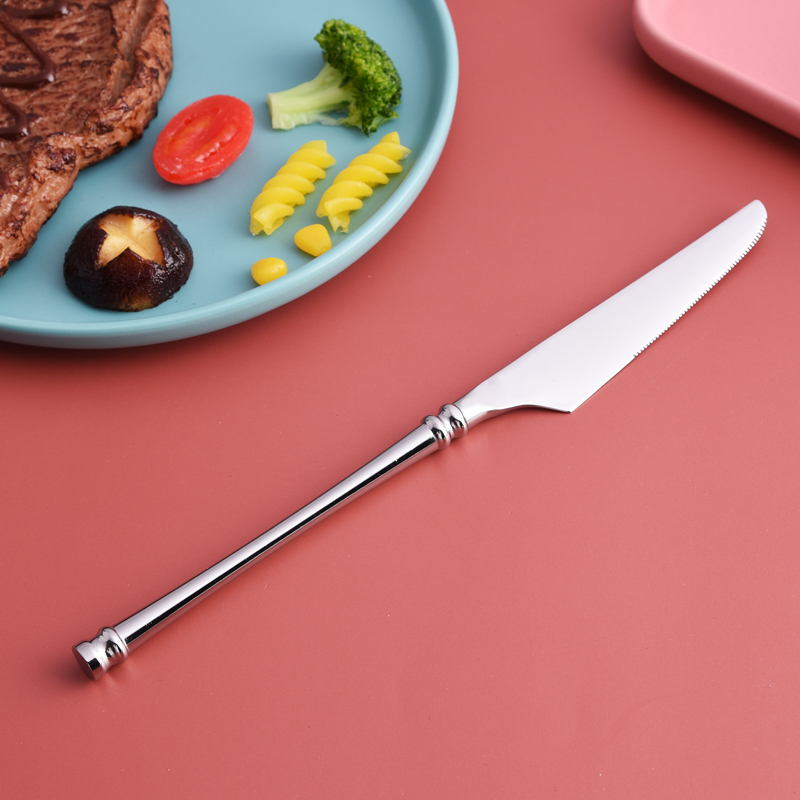 Cuchillo de plata
