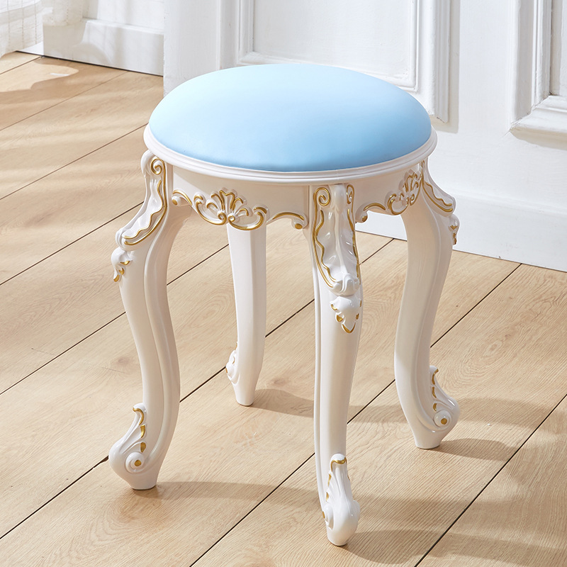 Tabouret rond en cuir bleu clair peint doré, hauteur 43 cm