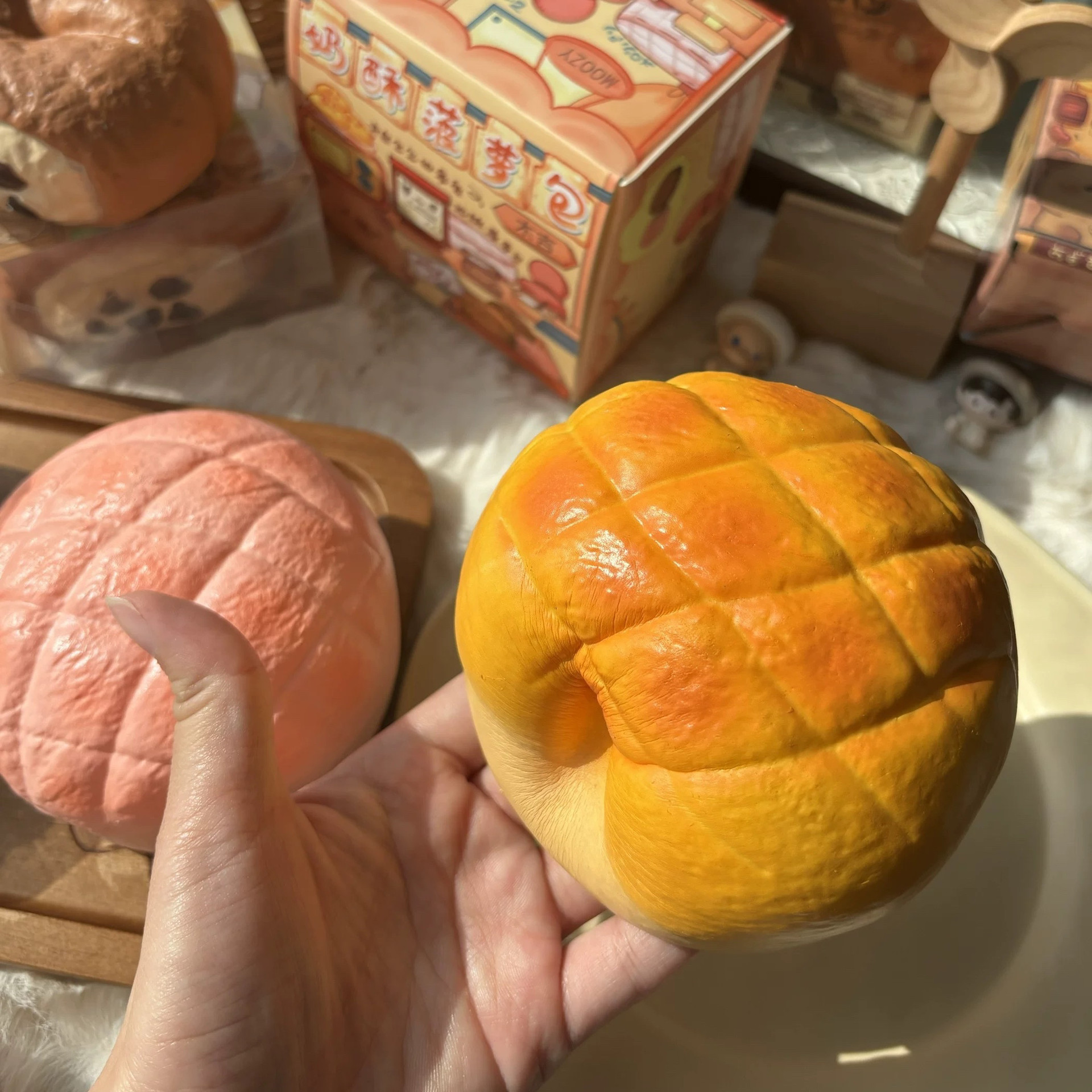 Kapi babys favorite milk-flaky pineapple bun