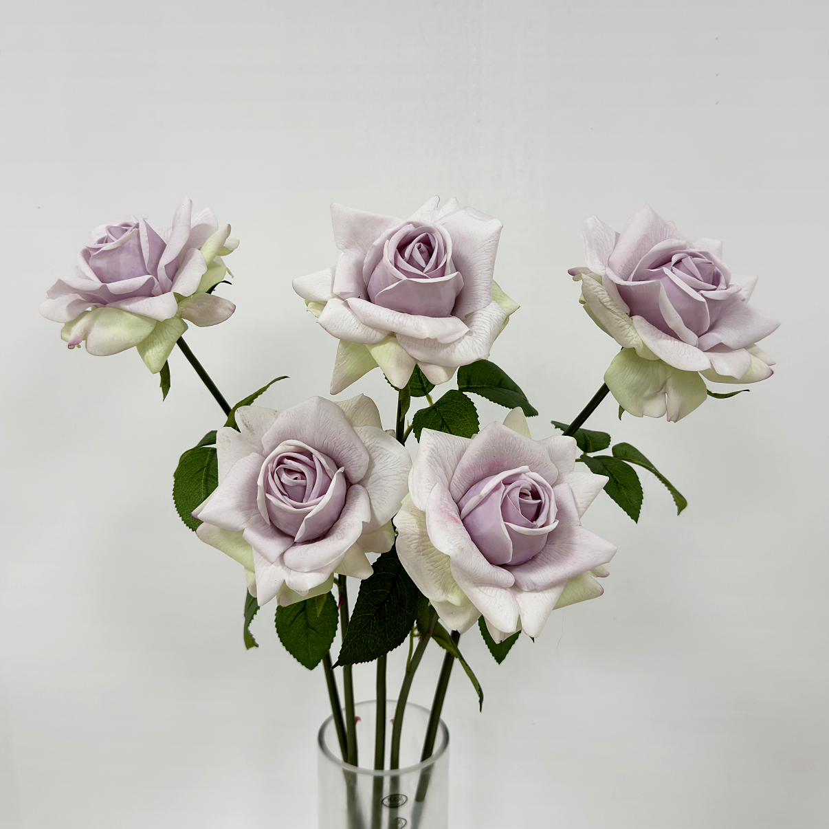 Blanc avec coeur violet