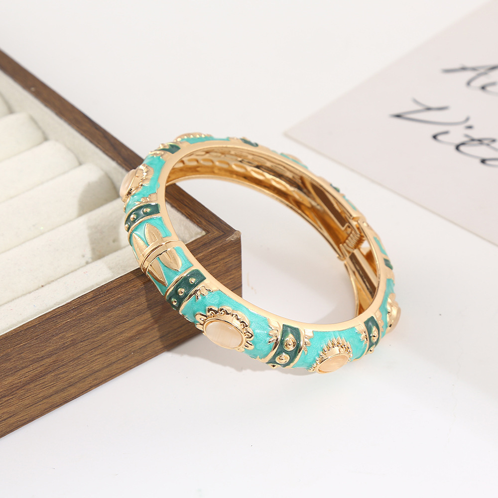 Golden mint green