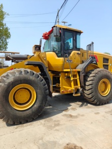 Second-hand Weichai Leiwo <strong>Loader</strong> for Sale. 3.5m&sup3; Bucket. High Efficiency in <strong>Loading</strong> and <strong>Unloading</strong>. - Product Image 4