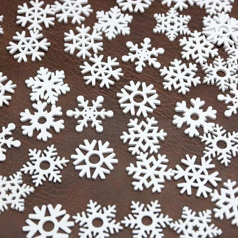 (50 unidades/pacote) 35mm Branco Mix Forma Flocos De Neve De Madeira Enfeites De Natal Pingentes De Árvore De Natal Decorações De Ano Novo Para Casa