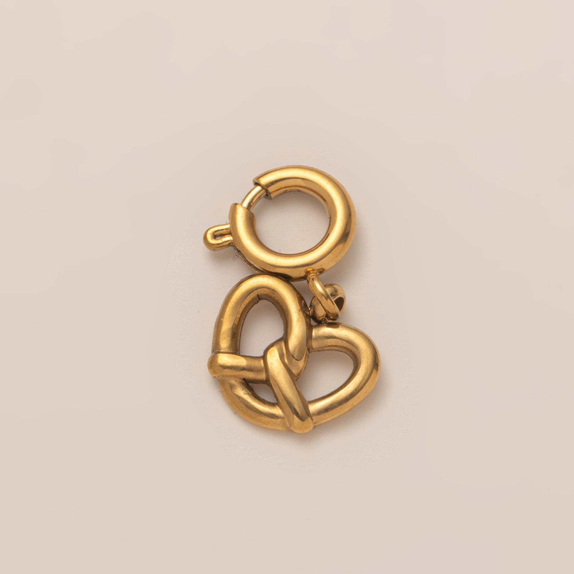 Pendentif bretzel