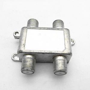 One-point Three-power Divider Receiver Top Box signal Amplifier <strong>3</strong> Power Divider Imperial Satellite TV <strong>Splitter</strong>