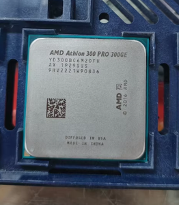 AMD Athlon 300GE 3.4 GHzデュアルコアクワッドスレッドCPUプロセッサ新しいPCIe3.0ソケットAM4デスクトップアプリケーションモデルYD3000C6M2OFH