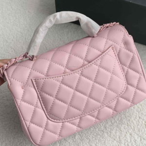 CH büyük marka lüks kadın Crossbody çanta ile CC Logo pembe renk küçük bir omuz makyaj çantaları ile zincir dekorasyon - Product Image 1