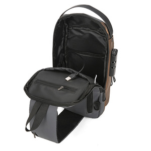 شنطة صدر أو كتف للرجال متعددة الوظائف بسعة كبيرة مع قفل ضد السرقة ومنفذ USB، مصنوعة من قماش أكسفورد المضاد للماء ومناسبة للرياضات الخارجية - Product Image 4