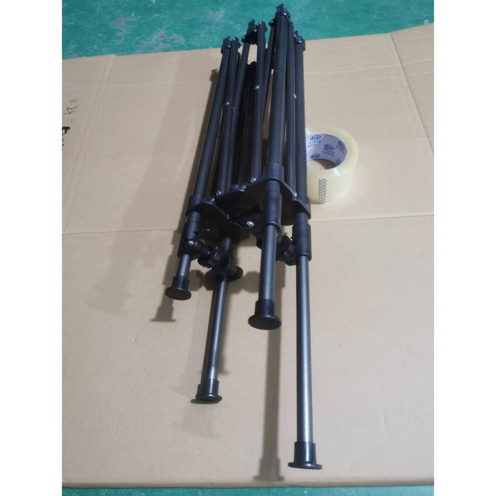 โครงโต๊ะขนาด 95 มม. และ 120 มม. สามารถปรับความสูงได้อย่างอิสระ