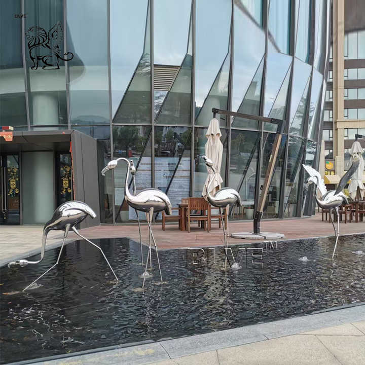 BLVE decorativo per esterni arte moderna statue di fenicotteri in acciaio inossidabile scultura di fontana d'acqua da giardino lucidata per edificio per uffici