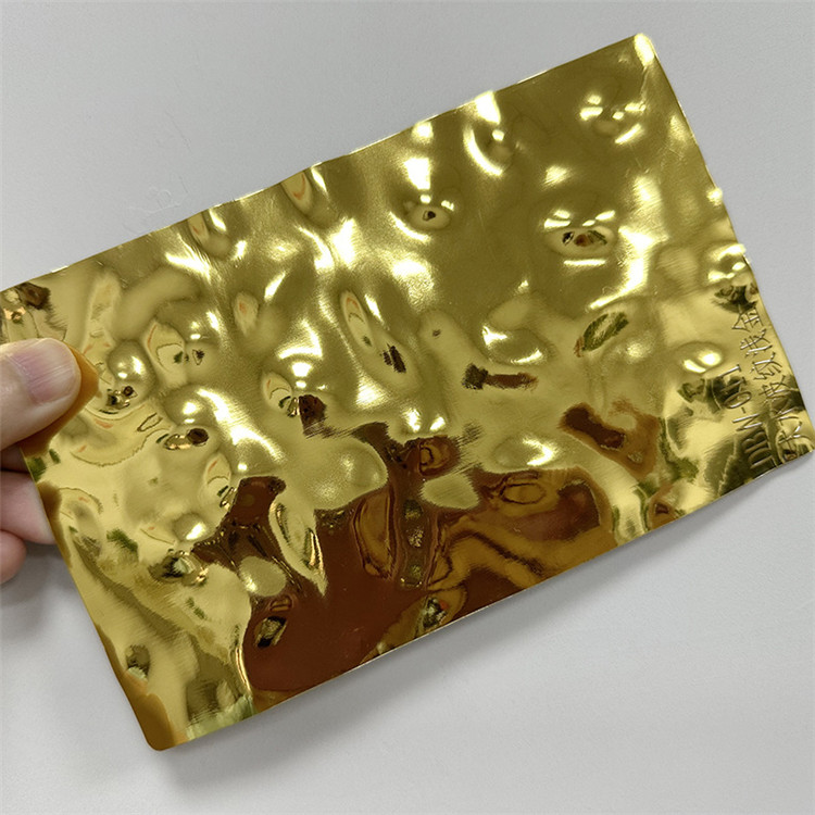 B: light gold