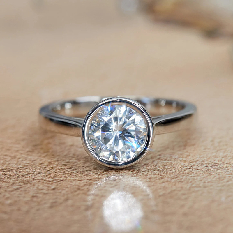 Q893 white gold