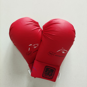 قفازات تدريب قفاز WKF عالية الجودة معتمدة من WKF رخيصة وقفازات NBR والعتاد للأطفال شعار مخصص للملاكمة - Product Image 1