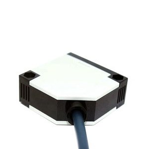 E3JK-DS30M1 Rettangolo tipi di interruttori elettronici per la rilevazione di Trasparente/opaco oggetti sensore fotoelettrico - Product Image 4