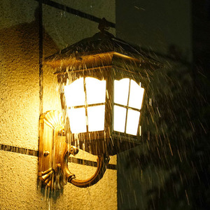 Popular Products 3.7V 2200mAh Lithium Battery IP65 Waterproof Outdoor Garden Solar Wall <strong>Lamp</strong>