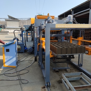 Máquina hidráulica de bloques totalmente automática, maquinaria de fabricación de ladrillos de enclavamiento de hormigón, línea de producción de adoquines voladores, qt8-15 - Product Image 6