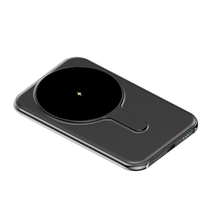 Regalos de promoción universales Banco de energía inalámbrico Banco de energía ultradelgado magnético 5000mAh 20W Carga rápida Tipo C entrada y salida - Product Image 1
