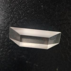 Prismi in CaF2 di Alta Precisione Personalizzati, Prismi in ZnSe, Prismi Triangolari in Vetro BK7/CaF2/Silice Fusa 45° ° 90 ° Prisma ad Angolo Retto - Product Image 3