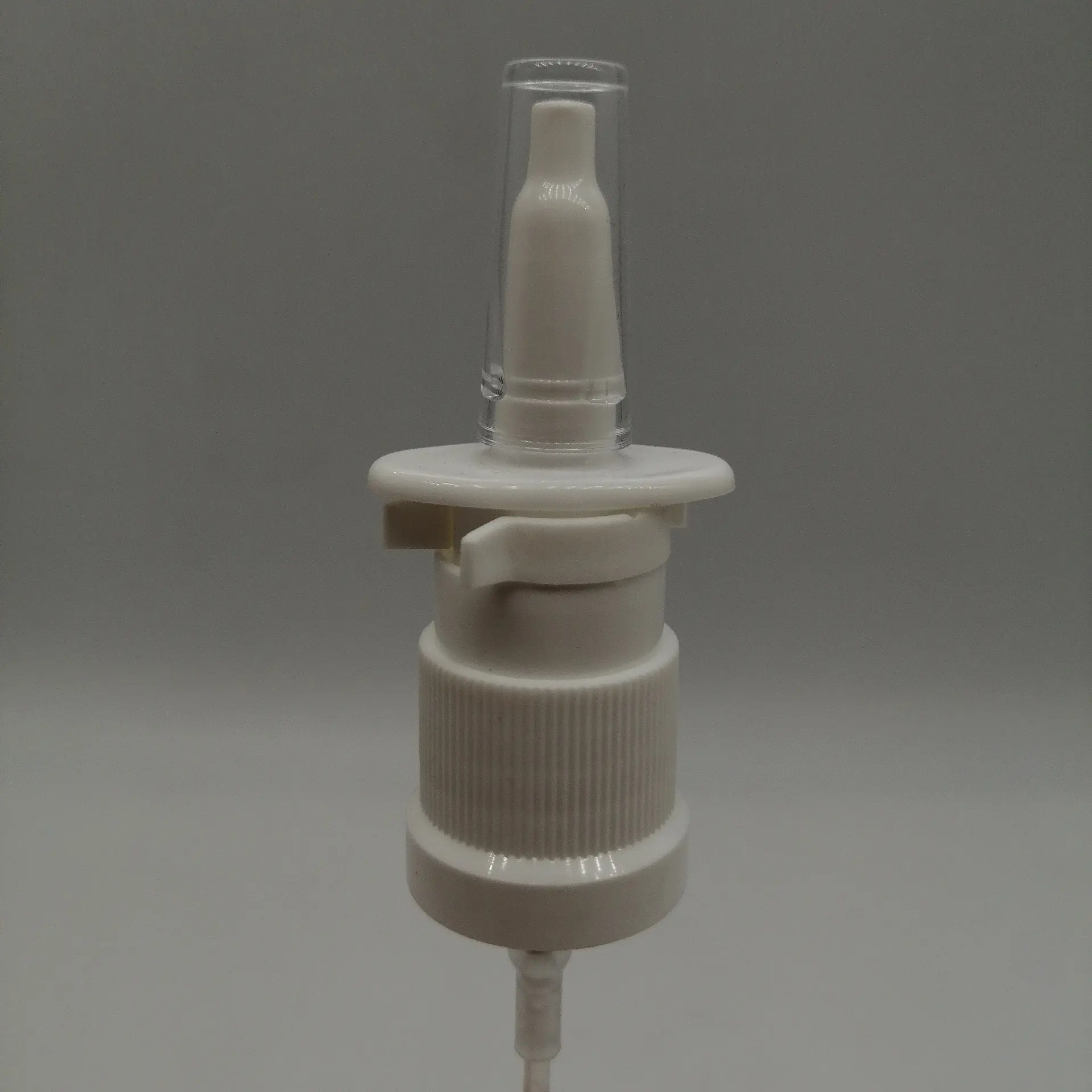 PULVERIZADOR nasal de niebla fina de plástico, bomba dispensadora de medicina, tapón de pulverización con cierre de clip, 18mm, 415 PP