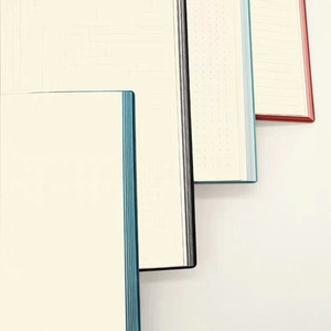 Logo de diseño personalizado de cuero sintético, cuaderno de cubierta blanda de Saffiano, páginas con borde impreso de colores, cuaderno grabado A5 - Product Image 3