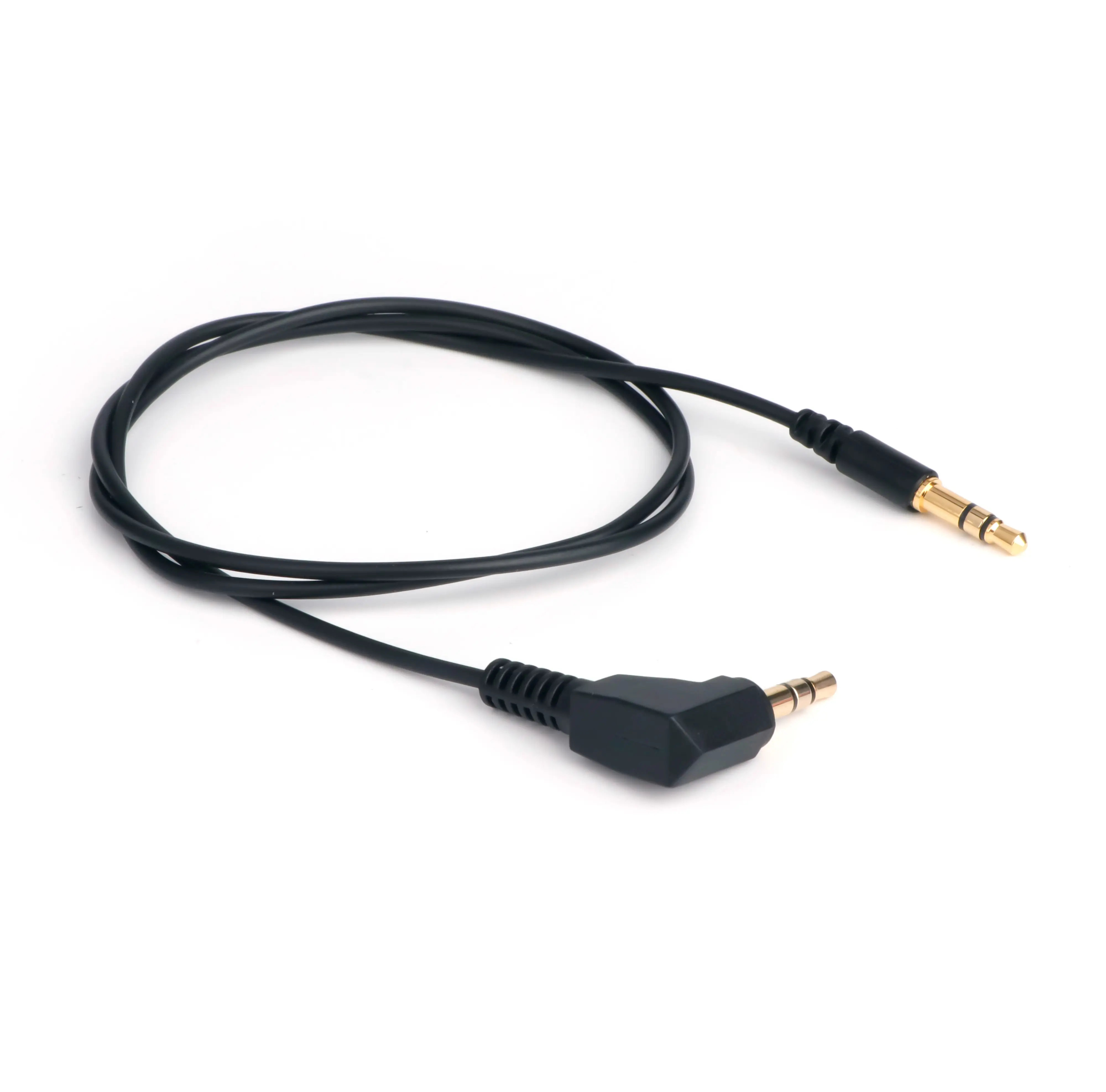 Kabel Audio Aux antarmuka Stereo lurus pria ke laki-laki Stereo 90 derajat laki-laki 3.5MM kustom