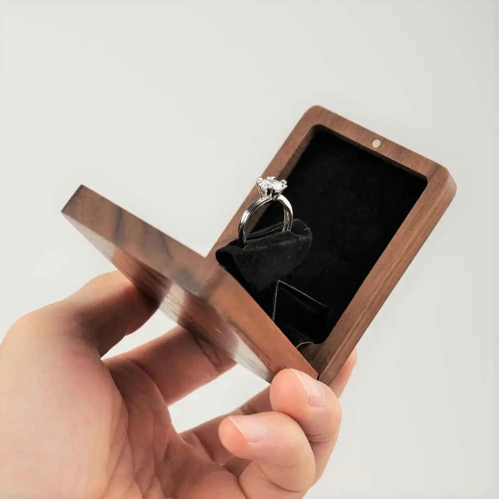 Joyero confezione legno noce scatola anello con logo personalizzato scatola di gioielli scatola custom in legno scatola di gioielli di lusso in legno
