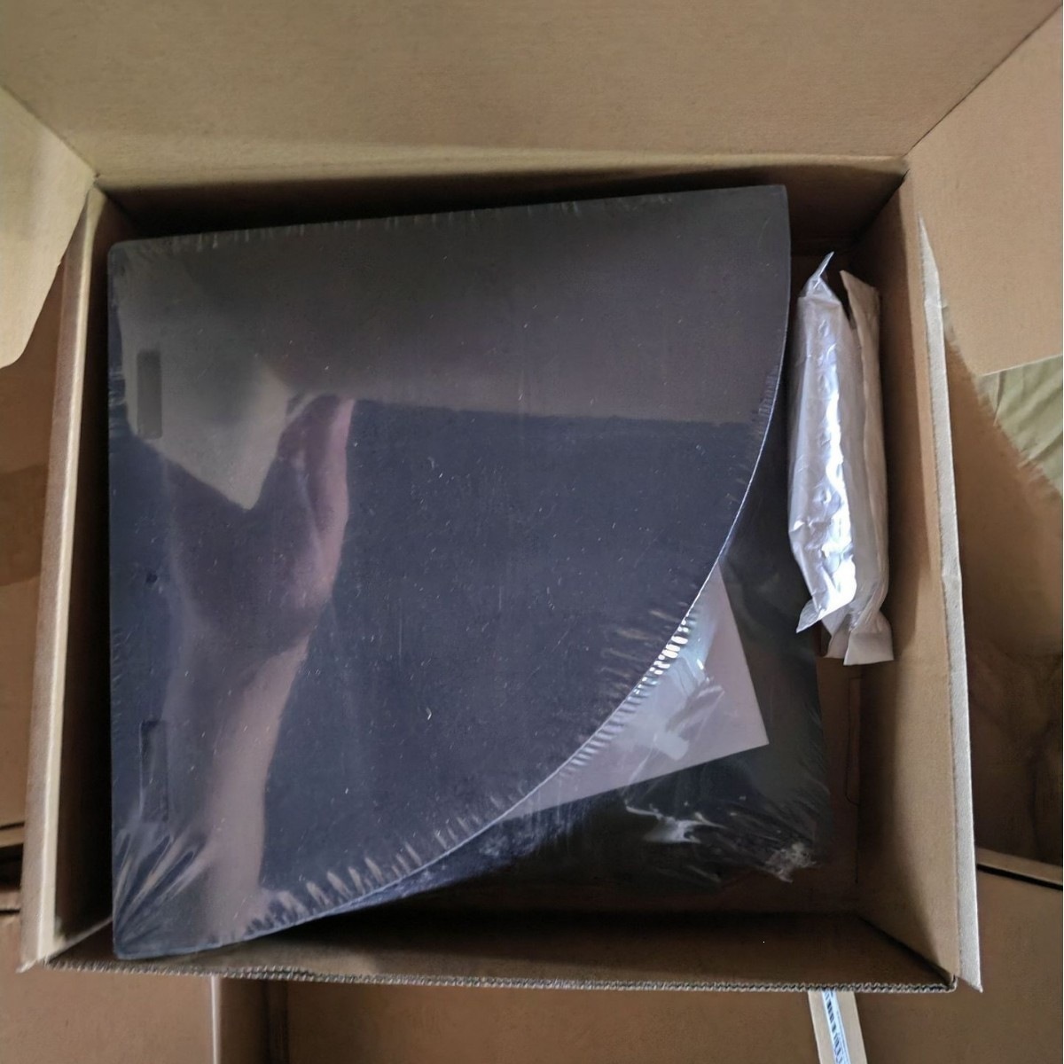 Black five-layer plastic sealed version